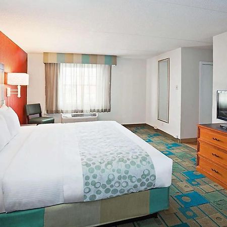 Norwood Inn & Suites 메릴빌 외부 사진