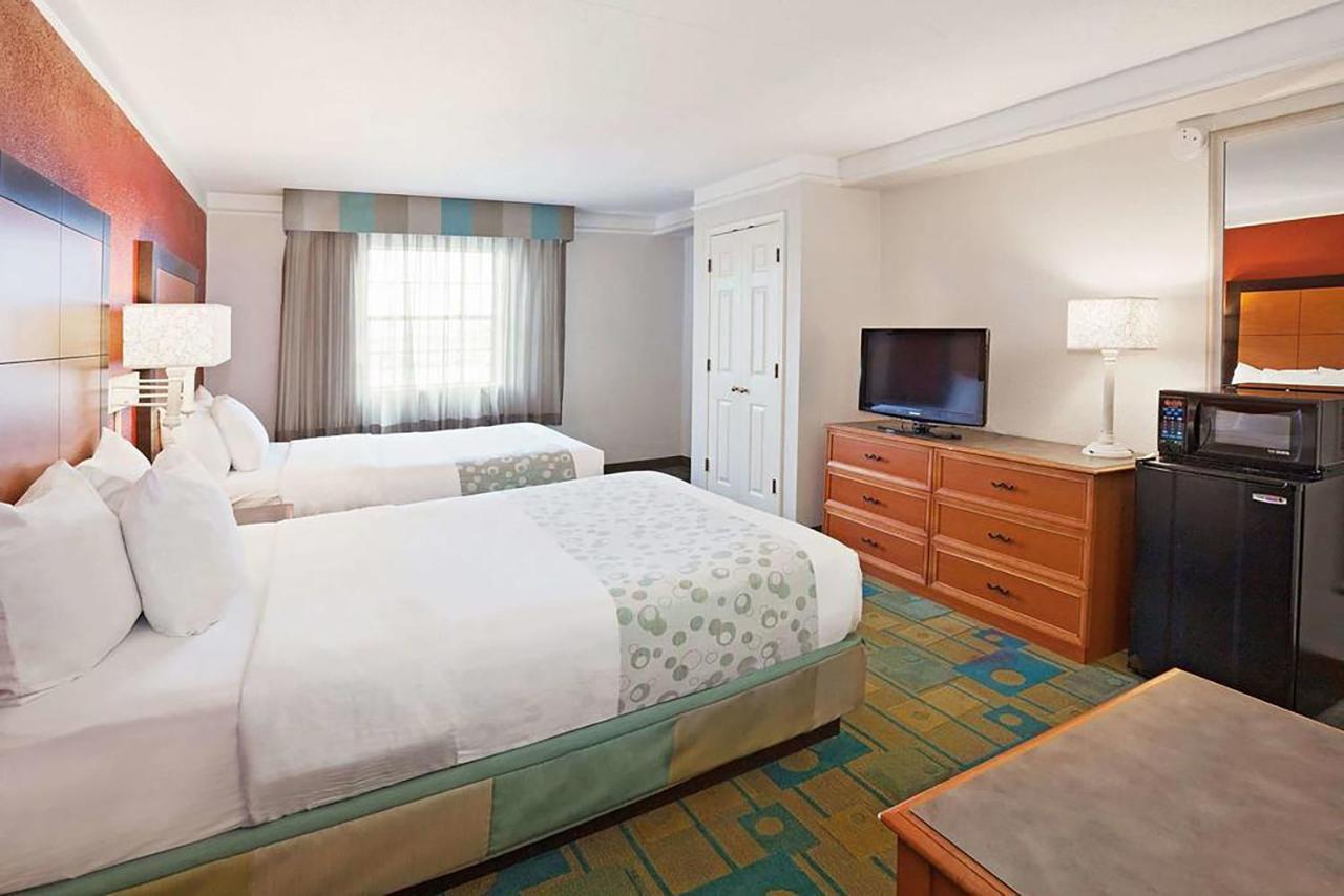 Norwood Inn & Suites 메릴빌 외부 사진